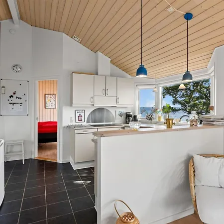 Harthwik - 10m From The Sea By Interhome Ferienhaus